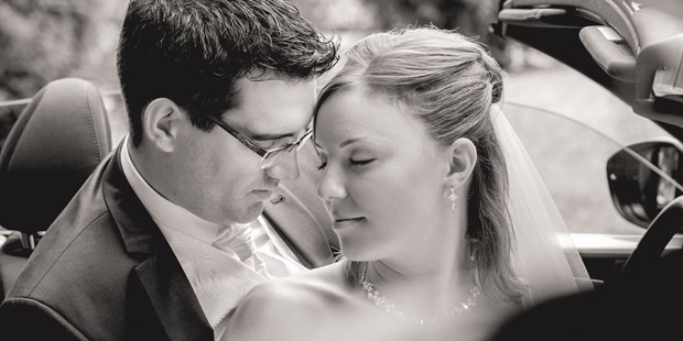 Hochzeitsfotos - Copyright und Rechte: Bilder auf Social Media erlaubt - Österreich - iQ-Foto