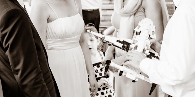 Hochzeitsfotos - Copyright und Rechte: Bilder auf Social Media erlaubt - Kranzlhofen - iQ-Foto