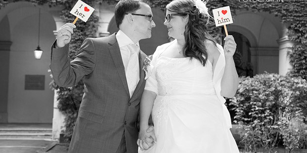Hochzeitsfotos - Copyright und Rechte: Bilder auf Social Media erlaubt - Weißenkirchen in der Wachau - Nicole Oberhofer Fotografin