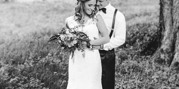 Hochzeitsfotos - Copyright und Rechte: Bilder auf Social Media erlaubt - PLZ 4060 (Österreich) - MEDIACOMP | Florian Weilbold