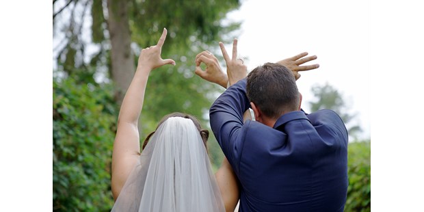Hochzeitsfotos - Art des Shootings: 360-Grad-Fotografie - Bruck an der Leitha - LOVE - Liebe liegt in der Luft - Fink Pictures by Iris Fink 