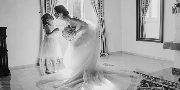 Hochzeitsfotos - Fotobox mit Zubehör - Prapra - Prontolux - Hochzeitsfotografie & Film