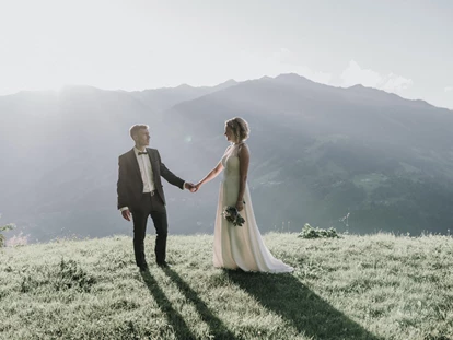 Hochzeitsfotos - Fotobox mit Zubehör - Fucking - Eine Traumhochzeit auf der Zillertaler Wiesenalm - Shots Of Love - Barbara Weber Photography