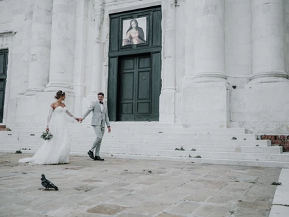 Hochzeitsfotos - Fotobox mit Zubehör - Fucking - Ttraumhochzeit in Venedig - Shots Of Love - Barbara Weber Photography