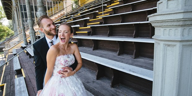 Hochzeitsfotos - Copyright und Rechte: Bilder auf Social Media erlaubt - Wien - Lukas Bezila