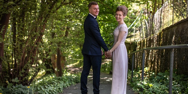 Hochzeitsfotos - Copyright und Rechte: Bilder auf Social Media erlaubt - Schlüsselfeld - Standesamtshooting - Florian Wiese
