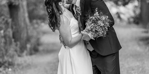 Hochzeitsfotos - Art des Shootings: Portrait Hochzeitsshooting - PLZ 84072 (Deutschland) - Daniel Hellmich Photography