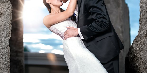 Hochzeitsfotos - Fotobox alleine buchbar - Untersee (Bad Goisern am Hallstättersee) - Paarshooting im Erlebnisgasthof Feichthub - Visual Wedding – Martin & Katrin