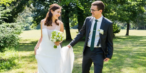 Hochzeitsfotos - Copyright und Rechte: Bilder auf Social Media erlaubt - Maria-Lanzendorf - Benjamin Thomes