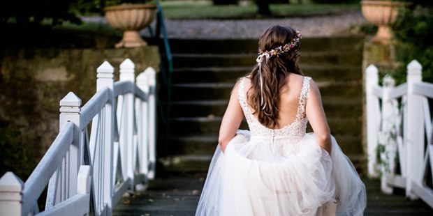 Hochzeitsfotos - Art des Shootings: Trash your Dress - Geismar - Hochzeit im Blick