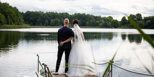 Hochzeitsfotos - Art des Shootings: Portrait Hochzeitsshooting - Seenplatte - Lichtblicke Jula Welzk