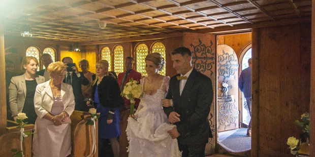Hochzeitsfotos - Fotobox mit Zubehör - Ludersdorf (Ludersdorf-Wilfersdorf) - Kirchliche Trauung Karpacz PL - Kuban Foto - Kuban Foto