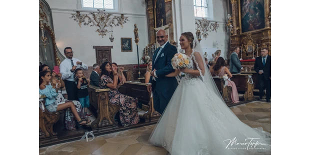 Hochzeitsfotos - Copyright und Rechte: Bilder auf Social Media erlaubt - Sonnleithen (Attnang-Puchheim) - Marco Töpfer - Beyond Vision Photography