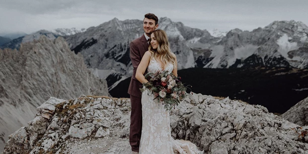 Hochzeitsfotos - Copyright und Rechte: Bilder auf Social Media erlaubt - Schlüsselfeld - Elopement Nordkette Innsbruck, Tirol - Christian Wagner FILMS