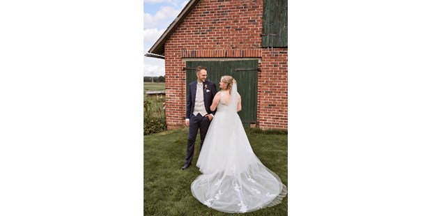 Hochzeitsfotos - Copyright und Rechte: Bilder auf Social Media erlaubt - Hambühren - Alex & Natalya Photography
