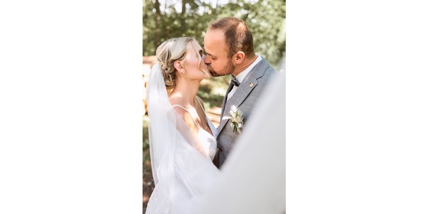 Hochzeitsfotos - Copyright und Rechte: Bilder auf Social Media erlaubt - Hambühren - Alex & Natalya Photography