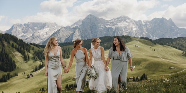 Hochzeitsfotos - Videografie buchbar - Oberammergau - PIA EMBERGER
