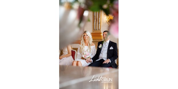 Hochzeitsfotos - Copyright und Rechte: Bilder auf Social Media erlaubt - Absam - Lichtgrün Design & Photo - Linda Mayr
