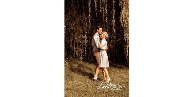 Hochzeitsfotos - Fotostudio - Ottenbach (Tumeltsham) - Lichtgrün Design & Photo - Linda Mayr