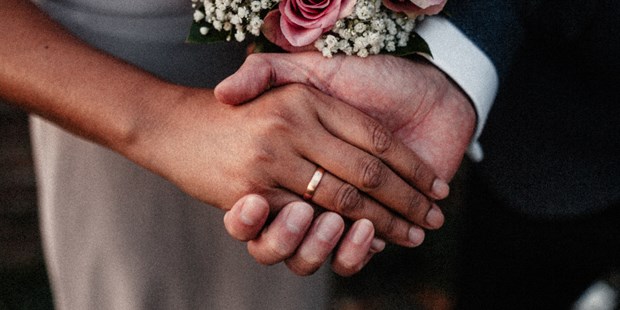 Hochzeitsfotos - Copyright und Rechte: Bilder auf Social Media erlaubt - Holzwickede - suhariadika