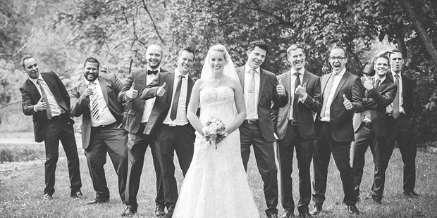 Hochzeitsfotos - Copyright und Rechte: Bilder dürfen bearbeitet werden - Vöhl - emotionale und authentische Hochzeitsfotografie. 
Mehr auf www.hamidan.de - Gülten Hamidanoglu