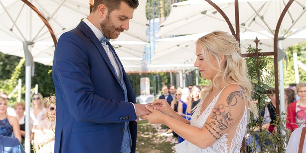 Hochzeitsfotos - Fotobox mit Zubehör - Take this ring.... - Monika Wittmann Photography