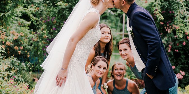Hochzeitsfotos - Videografie buchbar - Maria-Lanzendorf - Valerie Oberreiter