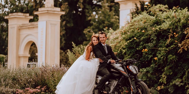 Hochzeitsfotos - Videografie buchbar - Enns - Valerie Oberreiter
