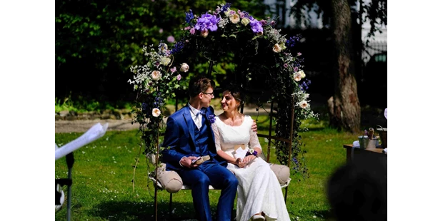 Hochzeitsfotos - Copyright und Rechte: Bilder kommerziell nutzbar - Bischoffen - momente-einfangen.de