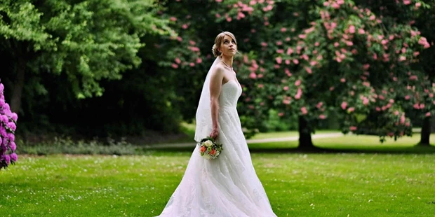Hochzeitsfotos - Copyright und Rechte: Bilder auf Social Media erlaubt - Niestetal - momente-einfangen.de