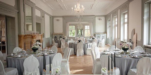 Hochzeitsfotos - Art des Shootings: Portrait Hochzeitsshooting - Prießnitz - Heiraten im Schlosssaal - Zerina Kaps Photography 