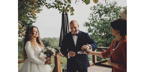 Hochzeitsfotos - Copyright und Rechte: Bilder auf Social Media erlaubt - Wien Währing - TomaFot Wedding Story