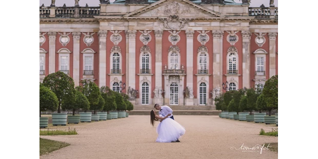 Hochzeitsfotos - Art des Shootings: Prewedding Shooting - Markt Hartmannsdorf - Sanssouci Palace - TomaFot Wedding Story