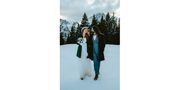 Hochzeitsfotos - Ostriach - Hochzeit auf der Dolomitenhütte in Osttirol (Winterhochzeit) Lienz

Hochzeitsfotograf Lienz - Valentino Zippo Photography