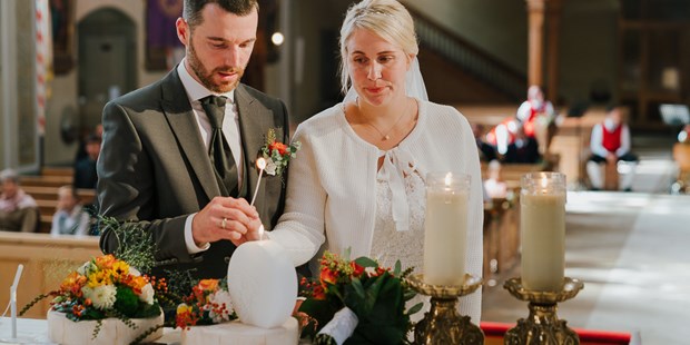Hochzeitsfotos - Copyright und Rechte: Bilder auf Social Media erlaubt - Neufra - Johannes Netzer
