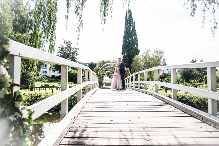 Hochzeitsfotograf - Fotograf Wedel, Hochzeitsfotograf Wedel, Uetersen, standesamtliche Hochzeit Wedel, Hochzeitsreportage Hamburg, natürliche Hochzeitsfotografie, authentische Hochzeitsfotos, Hochzeitsfotograf Elbe / Pinneberg, Fotograf Hamburg - Isabell Fripon Fotografie in Wedel, Hamburg und Umgebung