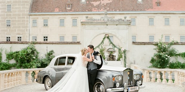 Hochzeitsfotos - zweite Kamera - Traumhochzeit im Schloss Walpersdorf - Melanie Nedelko - timeless storytelling
