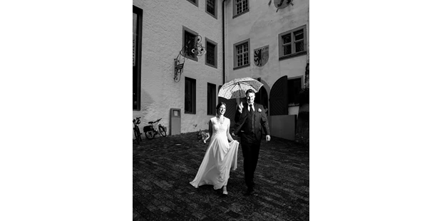 Hochzeitsfotos - Art des Shootings: Portrait Hochzeitsshooting - Feldkirch - Zivil Hochzeit  - Vita D‘Agostino