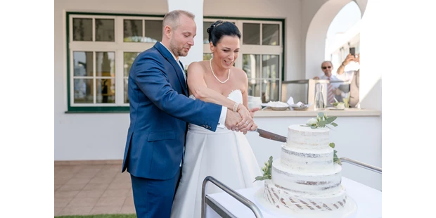 Hochzeitsfotos - Copyright und Rechte: Bilder auf Social Media erlaubt - Maria-Lanzendorf - Christoph Dittrich Fotograf