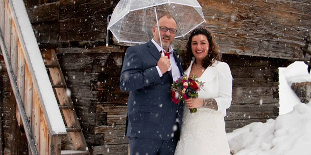 Hochzeitsfotos - Art des Shootings: After Wedding Shooting - Wattens - Winterhochzeit in Tirol - Hintertux - Priml Photography