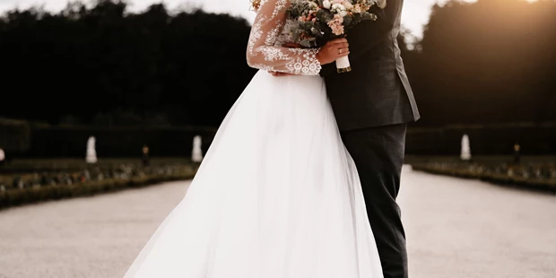 Hochzeitsfotos - Copyright und Rechte: Bilder auf Social Media erlaubt - Büdingen - Licht und Wert Fotografie 