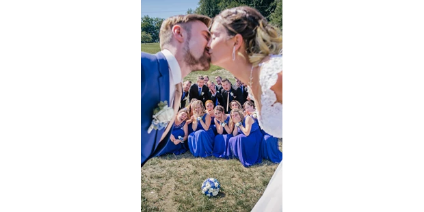 Hochzeitsfotos - Copyright und Rechte: Bilder auf Social Media erlaubt - Eggenburg - Sophisticated Wedding Pictures