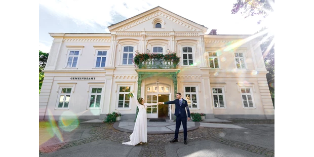 Hochzeitsfotos - Art des Shootings: Trash your Dress - Roggendorf (Schollach) - Sophisticated Wedding Pictures