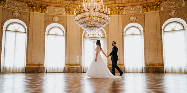 Hochzeitsfotos - Copyright und Rechte: Bilder auf Social Media erlaubt - Geisingen - Hochzeitsshooting im Schloss Ludwigsburg - Kevin König | Hochzeitsfotograf