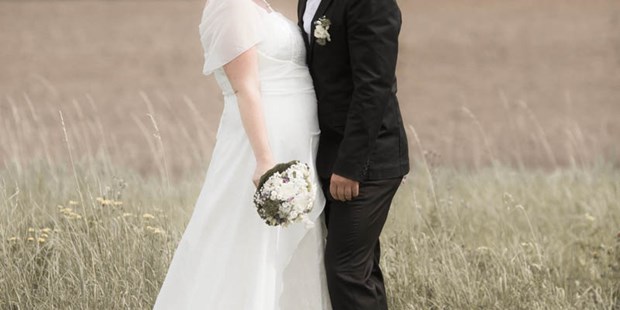 Hochzeitsfotos - Copyright und Rechte: Bilder auf Social Media erlaubt - Schönbek - Ulrike Pawandenat