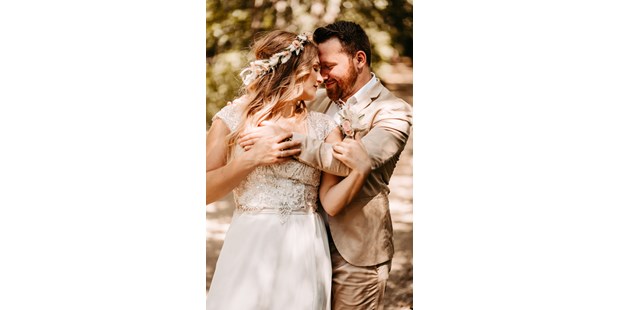 Hochzeitsfotos - Copyright und Rechte: Bilder auf Social Media erlaubt - Gmünd (Gmünd) - Purelovestories photography VOGT