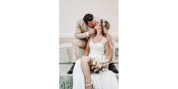 Hochzeitsfotos - Copyright und Rechte: Bilder auf Social Media erlaubt - Ental - Purelovestories photography VOGT