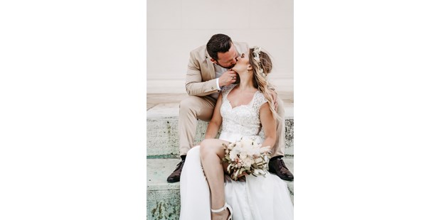 Hochzeitsfotos - Copyright und Rechte: Bilder auf Social Media erlaubt - Niederösterreich - Purelovestories photography VOGT