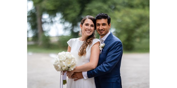 Hochzeitsfotos - Copyright und Rechte: Bilder auf Social Media erlaubt - PLZ 6600 (Österreich) - Christina Sperschneider 