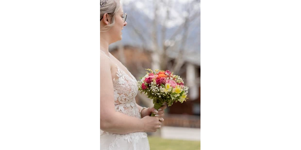 Hochzeitsfotos - Copyright und Rechte: Bilder auf Social Media erlaubt - Wiedenzhausen - Einzelshooting - Sabrina Hohn